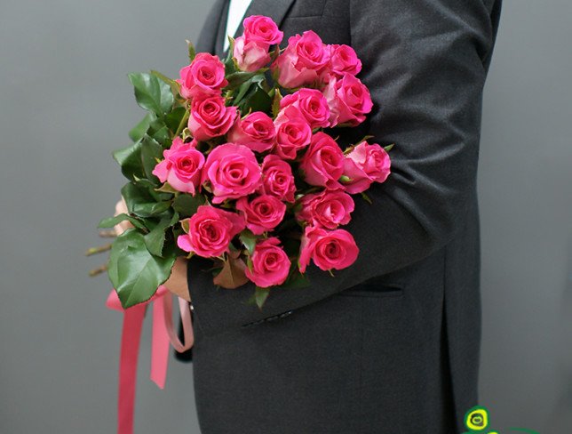 Buchet din 19 trandafiri roz foto