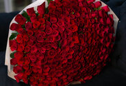301 trandafiri rosii olandezi 60 cm — foto 4