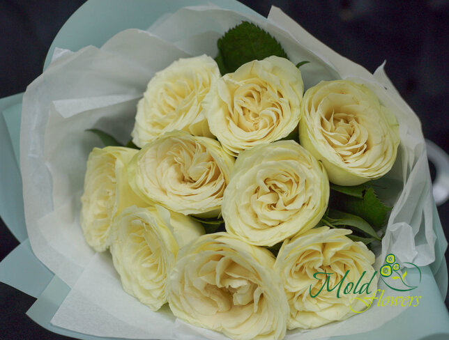 Buchet din 9 trandafiri Hampshire de 40 cm — foto 4