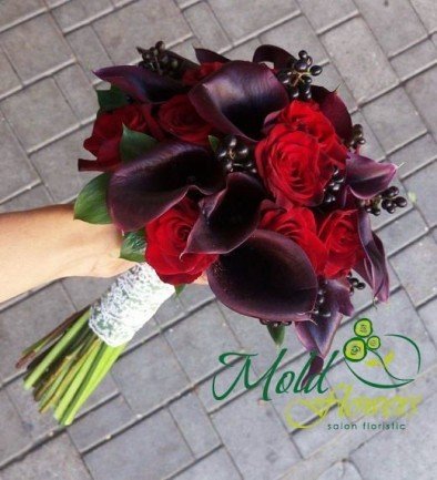 Bridal Bouquet 2601 with Red Roses and Burgundy Calla Lilies photo 394x433