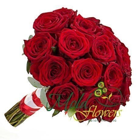 Beautiful Bridal Bouquet of Red Roses - Photo