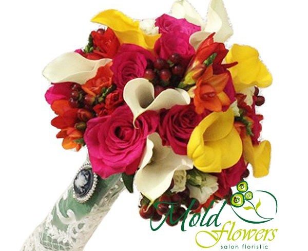 Bride's bouquet of pink roses, white and yellow calla lilies, orange and white freesias, hypericum - Photo