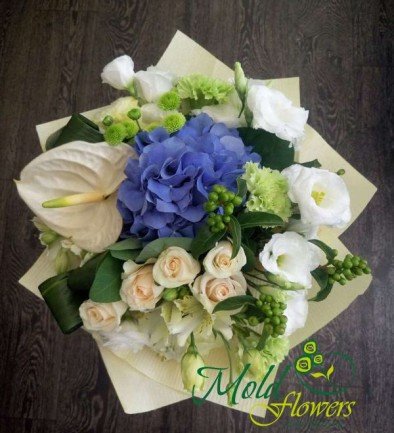 Bouquet with Blue Hydrangea photo 394x433