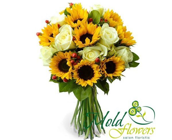 Bouquet of white roses, sunflowers and red hypericum photo