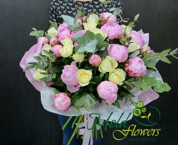 Bouquet of Peonies and White Roses photo