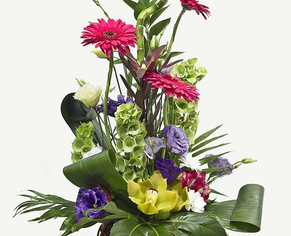 Композиция с  герберами, альстромерией, эустомой, орхидеей цимбидиум  фото