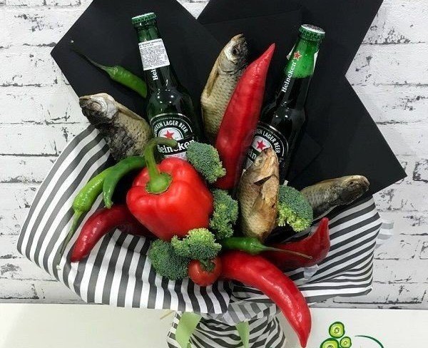 Men's bouquet of dried fish and beer photo