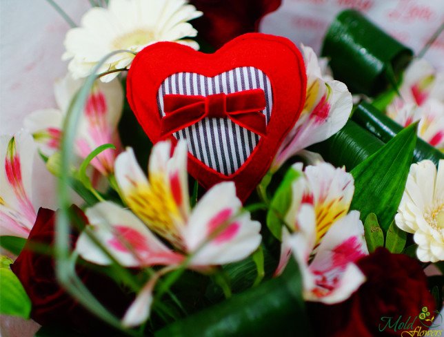 Bouquet with red roses, white alstromeria, cream gerberas, decorative heart photo