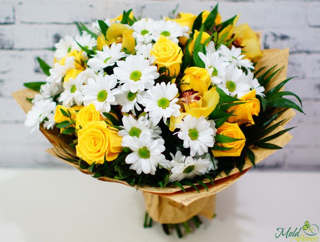 Bouquet with Yellow Roses, Chrysanthemum, and Orchid 2 photo