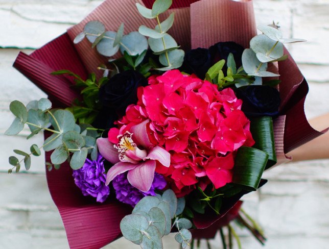 Bouquet with Pink Hydrangea and Black Roses photo