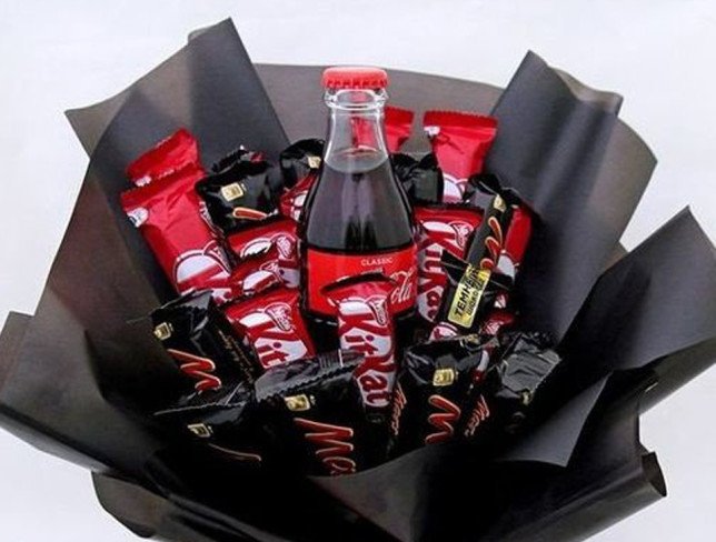 Bouquet of Mars, Kit Kat, and Coca-Cola (made to order, 1 day) photo