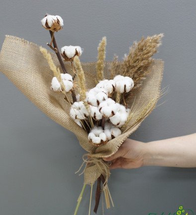 Bouquet of cotton in burlap photo 394x433