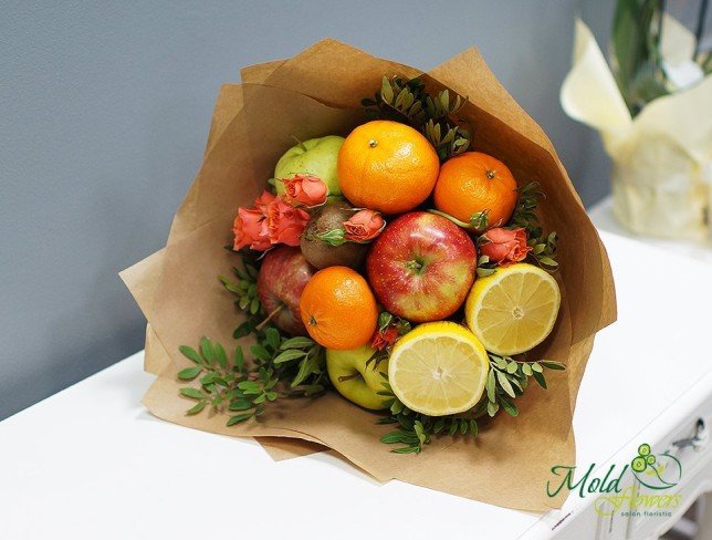 Fruit Bouquet with Apples, Lemons, Kiwi, Mandarins, and Roses (made to order, 1 day) photo