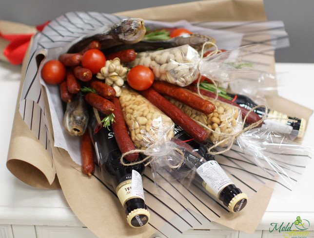 Customized Men's Bouquet with Beer, Fish, and Sausage (made to order, 24 hours) photo