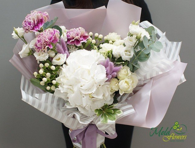 Bouquet with white hydrangea, lisianthus, and roses photo
