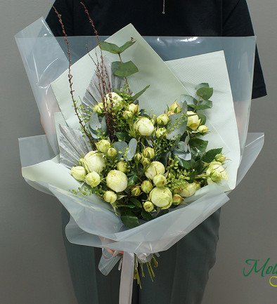Bouquet of green spray roses photo 394x433