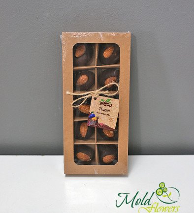 Candies Meco Plum and almonds in chocolate 180g photo 394x433