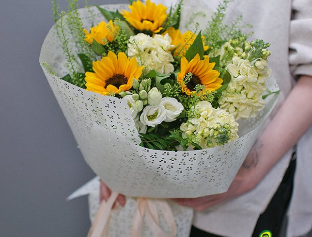 Bouquet of sunflowers and matthiola photo