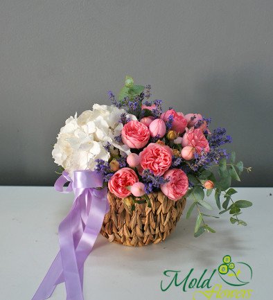 Basket with white hydrangea and peony roses photo 394x433