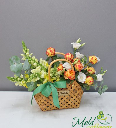 Basket with peony roses "Sunny mood" photo 394x433