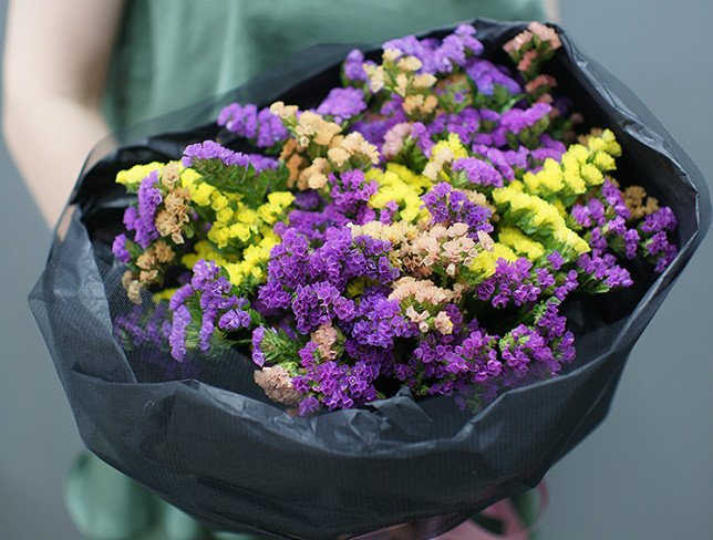 Bouquet of statice "Milky Way" photo