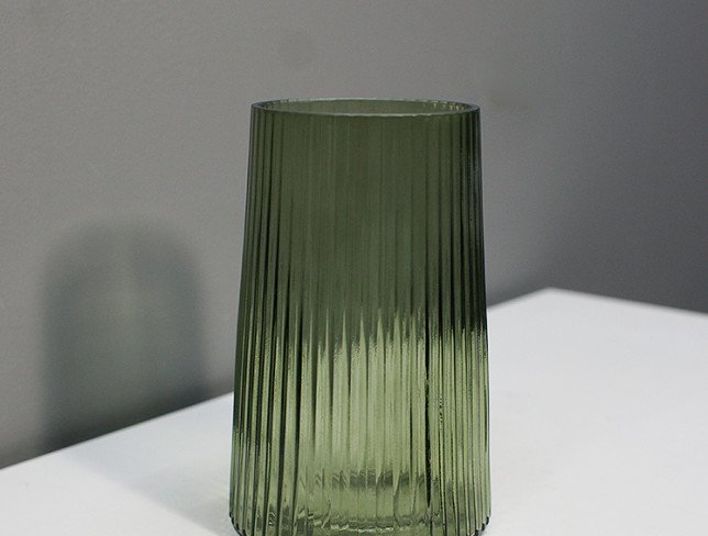 Green glass vase 13*20 cm photo