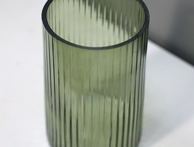 Green glass vase 13*20 cm photo