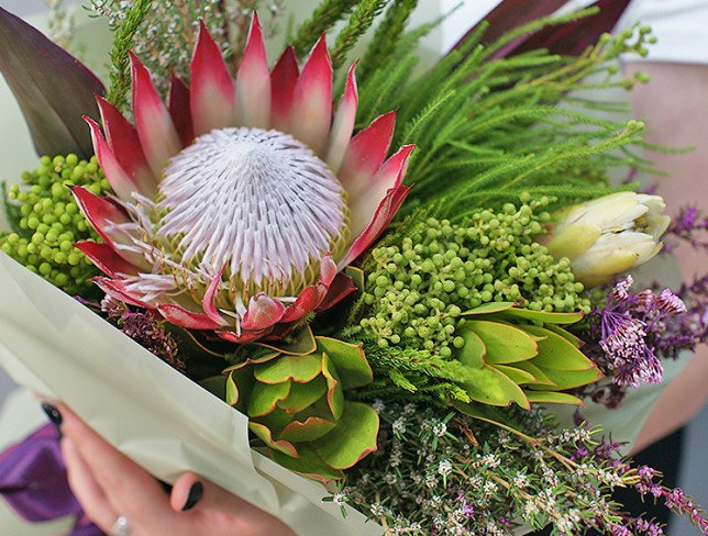 Buchet cu protea „Grădina Edenului” foto