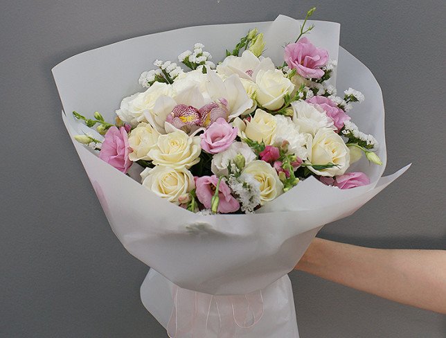 Bouquet of white roses and orchids "Secret of heaven" photo