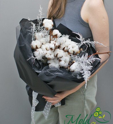 Bouquet of cotton and asparagus photo 394x433