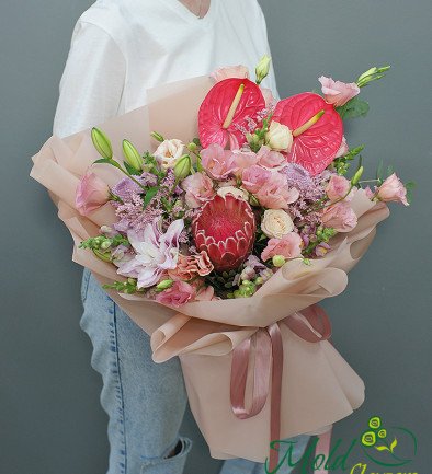 Bouquet of pink eustoma, anthurium and protea "Charm of Exotic" photo 394x433