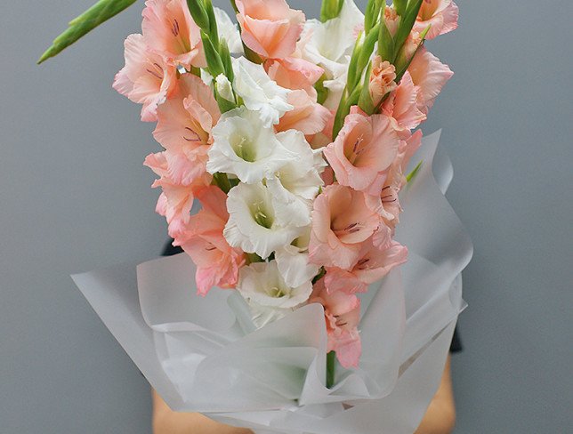 Bouquet of white and pink gladioli "Joy" photo