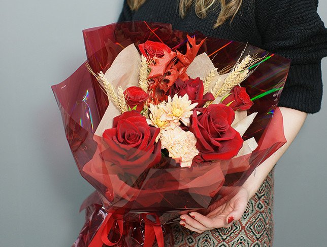 Bouquet of red roses "Flame of love" photo