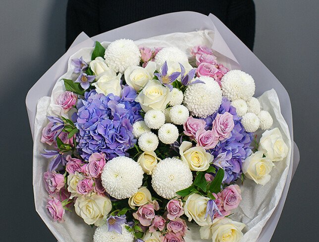 Bouquet with purple hydrangea "White Melody" photo