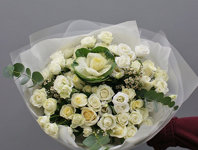 Bouquet of white bush roses and brassicas "Eternity" photo