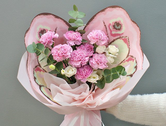 Bouquet of pink carnations "Butterfly wings" photo