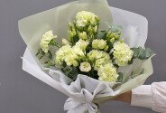 Bouquet of green carnations and eustoma "Emerald Tenderness" — photo 1