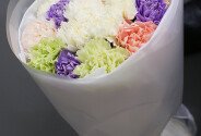 Букет из 19 разноцветных гвоздик "Весеннее дыхание" — фото 4