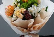 Букет из роз, леукоспермума и хризантем "Солнечные отражения" — фото 2