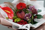 Buchet din anthurium, proteea si gerbera "Taina orientului" — foto 2