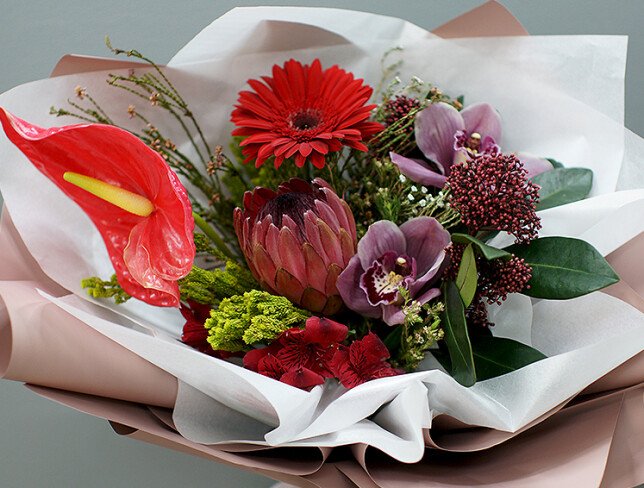 Buchet din anthurium, proteea si gerbera "Taina orientului" foto