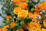 Bouquet of orange spray roses "Sunset Drops" — photo 3