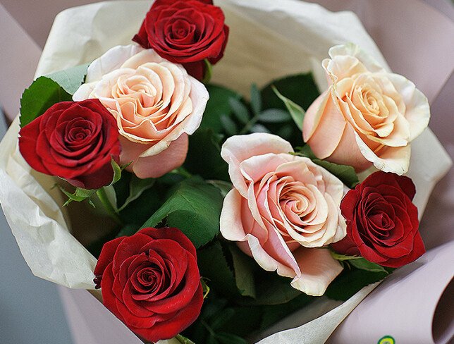 Bouquet of roses "Sunset Kiss" photo