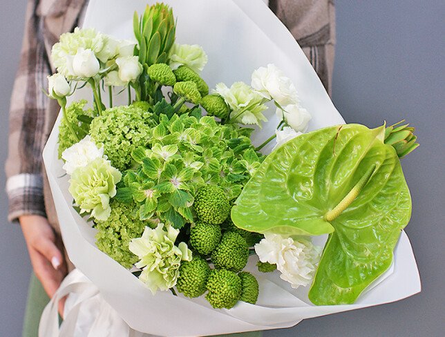 Bouquet with green hydrangea and anthurium “Emerald Dawn” — photo 5