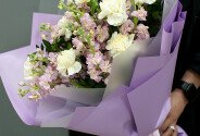 Bouquet of pink matthiola and dianthus — photo 2