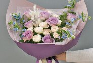 Bouquet of purple and cream roses "Firework of Emotions" — photo 1