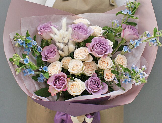 Bouquet of purple and cream roses "Firework of Emotions" photo