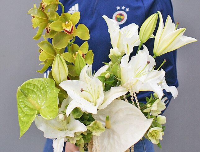 Buchet „Eleganta tropicala” foto