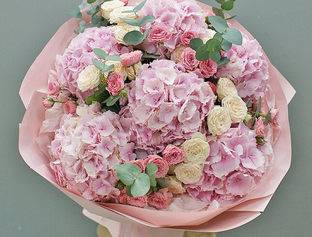 Bouquet with pink hydrangeas and spray roses (pre-order, 10 days) photo