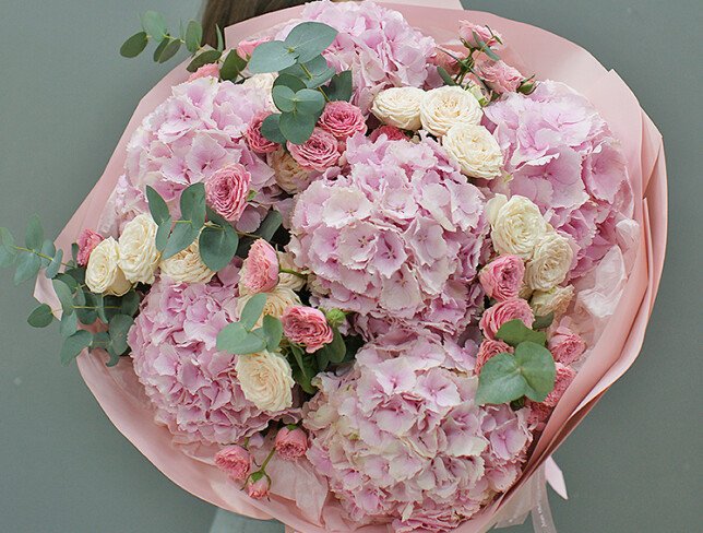Bouquet with pink hydrangeas and spray roses (pre-order, 10 days) photo